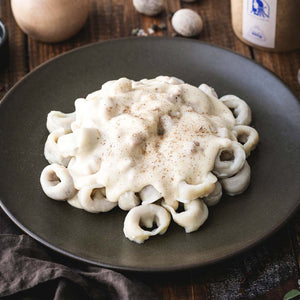 Cappelletti relleno de carne en pasta al huevo (con la salsa que prefieras)